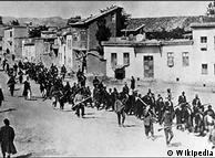 التحقت السويد بركب الدول التي أقرت أن الأرمن تعرضوا داخل الأراضي 
العثمانية إبان الحرب العالمية الأولى للإبادة الجماعية