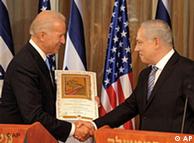 جو بایدن (چپ) در دیدار با بنیامین نتانیاهو، نخست‌وزیر اسراییل