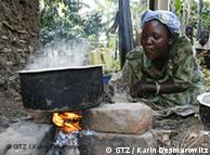 Na África, 90% dos pratos são cozidos geralmente sobre fogo à lenha