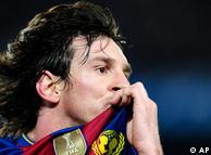 lionel messi 2009 champions league. Lionel Messi celebrates