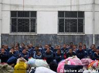 中國坐監獄不叫'坐監獄'，叫做'去勞改'。