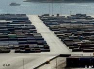 H προβλήτα ΙΙ - στο λιμάνι του Πειραιά που ελέγχεται από  την Cosco