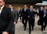 David Cameron, primer ministro británico, y José Manuel Durao Barroso, presidente de la Comisión Europea.