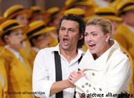 Singers Jonas Kaufmann and Annette Dasch perform Richard Wagner's 'Lohengrin'