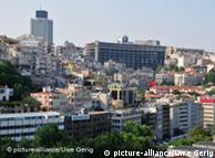 Blick vom Hafen auf ein Büroviertel im europäischen Teil. Aufgenommen am 30. Juni 2010 in Istanbul. Foto Uwe Gerig: picture-alliance / Uwe Gerig 