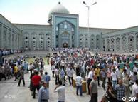 محوطه مسجد خوجه یعقوب در پایتخت تاجیکستان