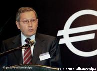Κλάους Ρέγκλινγκ - επικεφαλής του ΕΤΧΣ: θα προχωρήσει σε επιμήκυνση αποπληρωμής του χρέους;