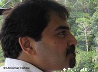 محمد رهبر 
ثبت اسامی و اطلاعات خبرنگاران توسط وزارت ارشاد را پایه‌گذاری یک 