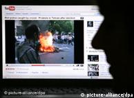 حکومت ایران 
اینترنت را از ابزارهای «جنگ نرم» می‌داند