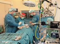 En Hannover se desarrolló un implante basado en tejido intestinal del propio paciente.