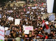 راه‌پیمایی گسترده معترضان در قاهره