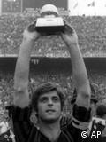 جیانی ریورا، برنده‌ی توپ طلایی  بهترین بازیکن اروپا در سال ۱۹۶۹
