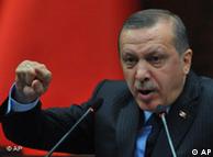 O Τούρκος πρωθυπουργός Ταγίπ Ερντογάν ζήτησε πολλές φορές από τον Καντάφι να παραιτηθεί