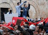 مخالفت‌ها در تونس همچنان ادامه دارند