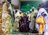 القذافي والاتحاد الإفريقي: زواج  على مشارف الطلاق 0,,6481881_1,00