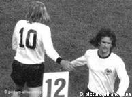 جام جهانی ۱۹۷۴، آلمان شرقی برابر آلمان غربی: اوورات جای خود را به نتزر می‌دهد