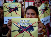 تظاهرکنندگان پاکستانی معترض به عملیات هواپیماهای بدون سرنشین آمریکایی در این کشور