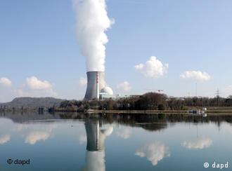Oposição à energia atômica cresce entre população mundial