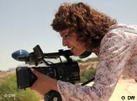 مراسلة دويتشه فيله، مبروكة خذير في رحلتها إلى العاصمة الليبية بعد تحريرها من قبل الثوار
