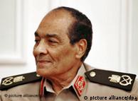فشار بر ژنرال محمد حسین طنطاوی، رئیس شورای عالی نظامی افزایش یافته است