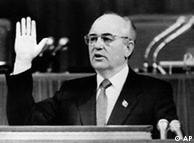 Ο Γκορμπατσόφ στο 28ο συνέδριο του Κομμουνιστικού Κόμματος το 1990